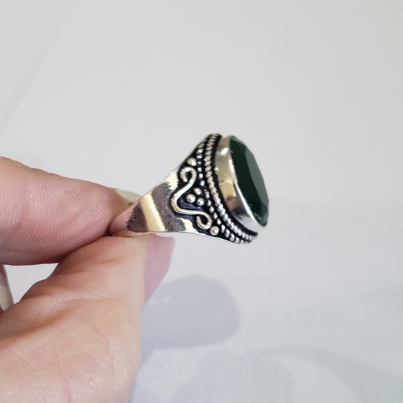 Handmade Green Onyx Gemstone Silver Vintage Antique Ring - Picture 4 of 13